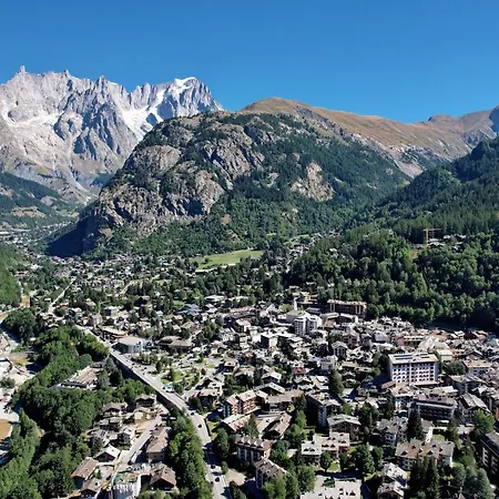 Beautiful Flat In Courmayeur - Happy Rentals *