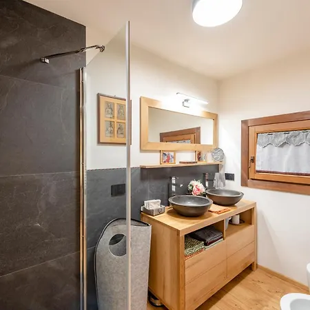 Beautiful Flat In - Happy Apartment *