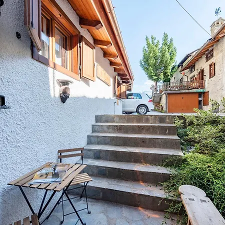 Beautiful Flat In - Happy Apartment
