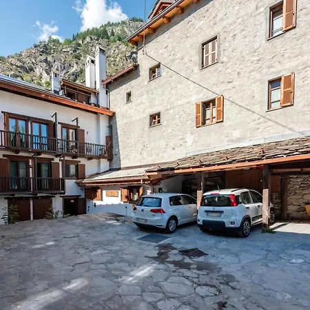 Beautiful Flat In - Happy * Courmayeur